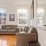 Sg, Classic Knightsbridge Loft Apartment