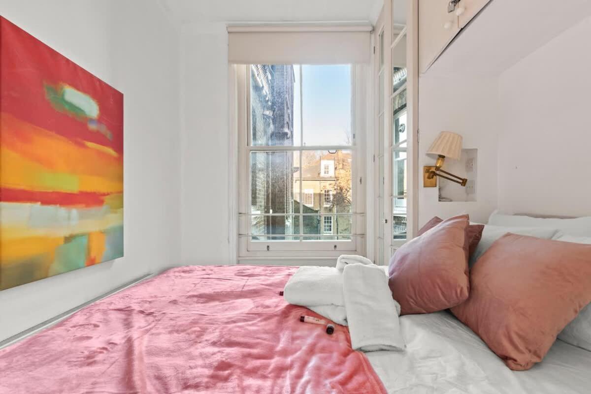 Sg, Classic Knightsbridge Loft *
